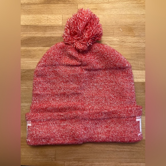 RARE 1989 Era Snowflake Beanie - Picture 2 of 3
